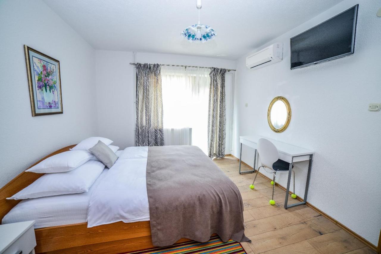 Sixteen Lakes Guest House Jezerce Εξωτερικό φωτογραφία