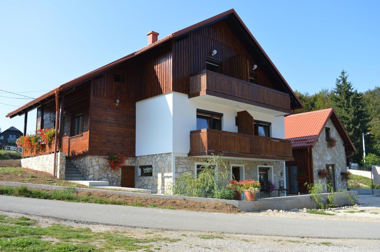 Sixteen Lakes Guest House Jezerce Εξωτερικό φωτογραφία
