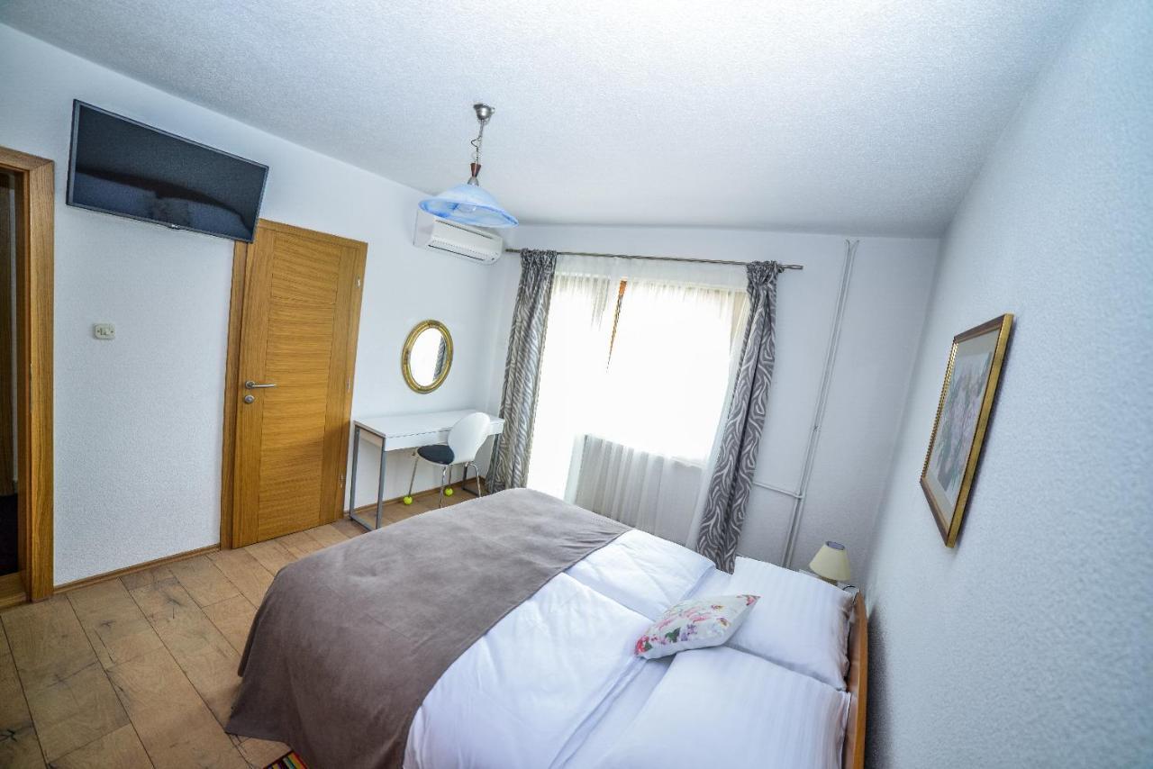Sixteen Lakes Guest House Jezerce Εξωτερικό φωτογραφία