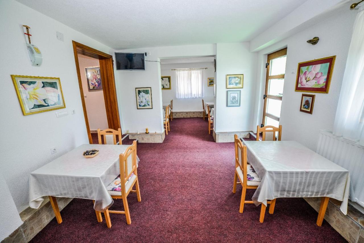 Sixteen Lakes Guest House Jezerce Εξωτερικό φωτογραφία