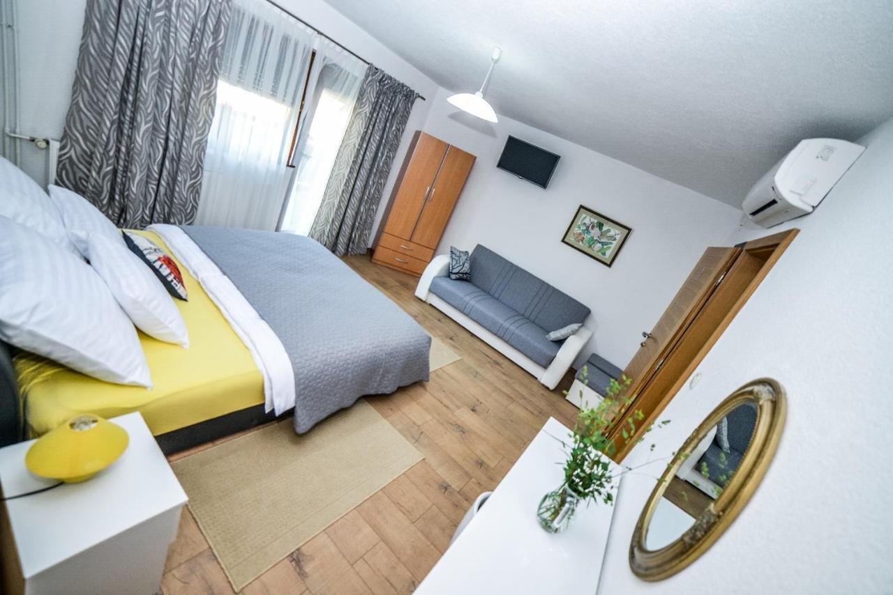 Sixteen Lakes Guest House Jezerce Εξωτερικό φωτογραφία