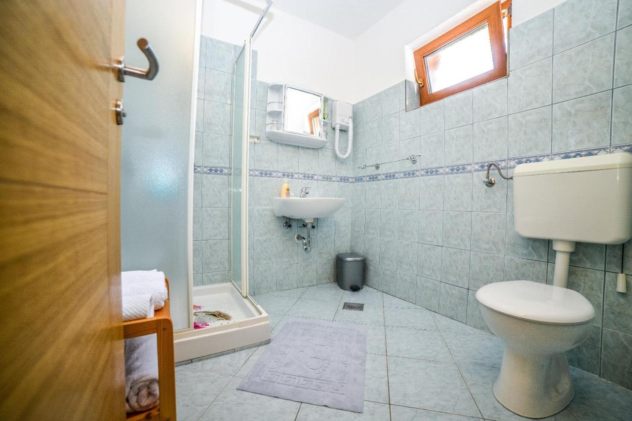 Sixteen Lakes Guest House Jezerce Εξωτερικό φωτογραφία